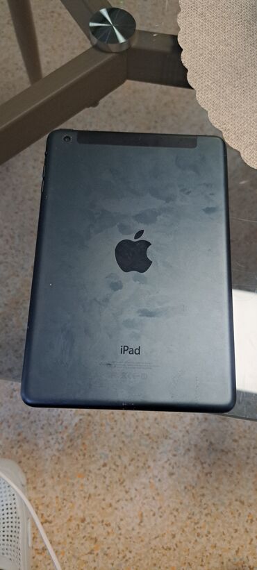 Apple iPad: Ipod 1 icloud unudulub ama ozum alandada bu formada almiwam pul