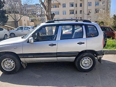 niva diskler: Chevrolet Niva 4x4 SUV - Gövdə: 5 qapılı, kuzovda plastik qoruyucu — 3
