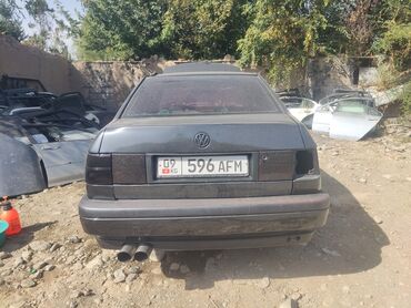 Volkswagen: Volkswagen Vento: 1990 г., Седан
