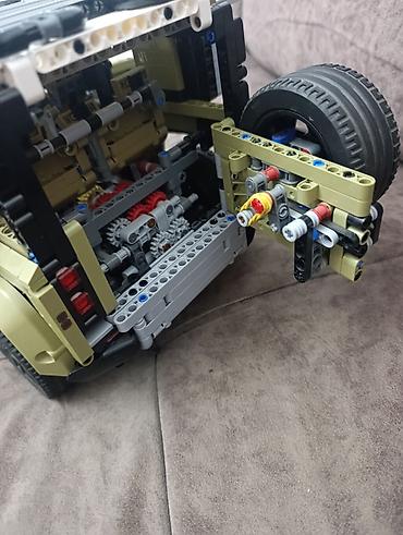 спортивный тренажер: Конструктор внедорожника (аналог Land Rover 4x4) из серии Technic — 4