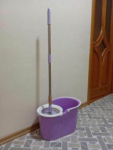 mop dəsti: Bükülən saplı, fırlanan mop və sıxıcı səbətdən ibarət təmizlik dəsti — 1