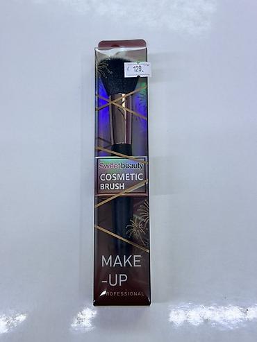 makeup: Косметическая кисть Sweet Beauty Make-Up Professional. - Формат — 1