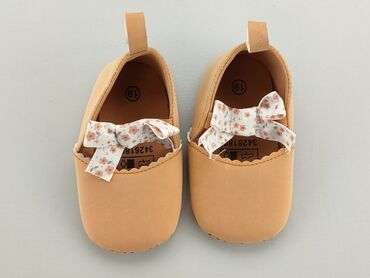 buty profilowane dla dziewczynki: Buciki niemowlęce, 19, stan - Idealny