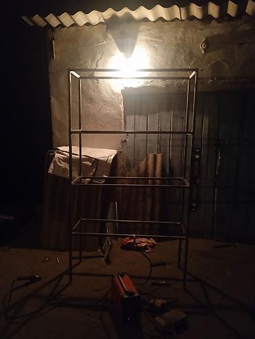 живой баран: Кормушка/желоб для скота из металла Описание: - Длинный секционный — 8