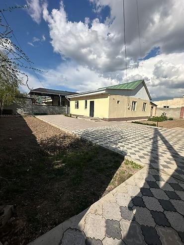 Продажа коттеджей и домов: Продаётся уютный дом в селе Военно-Антоновка (20 минут от города) — 1