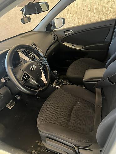 Hyundai: Hyundai Solaris: 2015 г., 1.6 л, Автомат, Бензин, Седан — 9