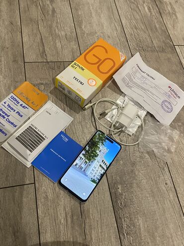 телефон fly tech 4: Tecno Spark Go, 64 ГБ, цвет - Белый, Гарантия, Сенсорный, Отпечаток пальца
