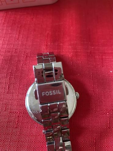 bata kozne torbe: Fossil ženski ručni sat u originalnoj metalnoj kutiji. - Model — 3
