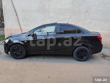chevrolet aveo 1.2: Chevrolet Aveo: 1.4 l | 2013 il 310000 km Sedan — 3