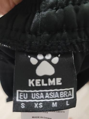 Спортивные костюмы: Продаю экипировку KELME .
Не подошёл размер.
Цена окончательная — 8