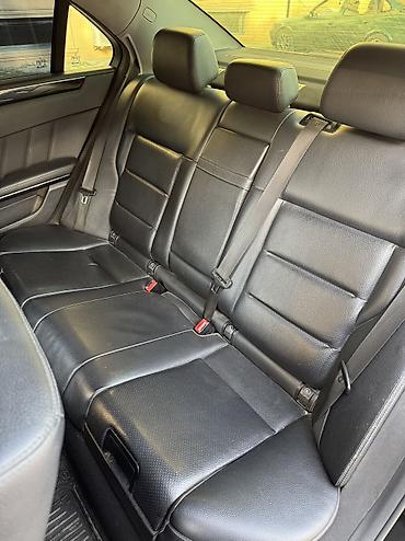 Mercedes-Benz: Mercedes-Benz E 220: 2.2 l | 2009 il Sedan — 12