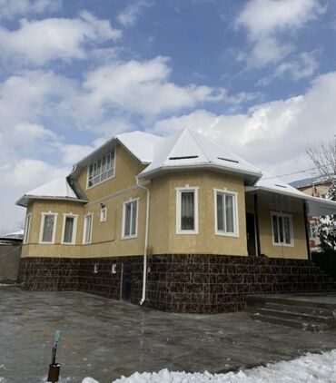 Долгосрочная аренда домов: 150 м², 6 комнат, Бронированные двери, Видеонаблюдение, Подвал, погреб