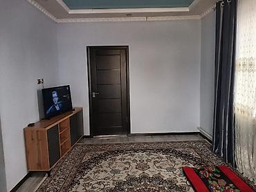 Продажа коттеджей и домов: Продаётся дом в самом центре городо Шопоков с участком 5.2 сотка,по — 5