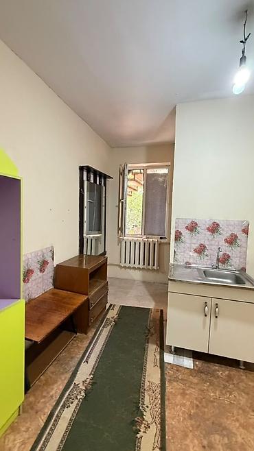 по салиева: 20 м², 1 комната, Аламединский рынок / базар, Семейным — 3
