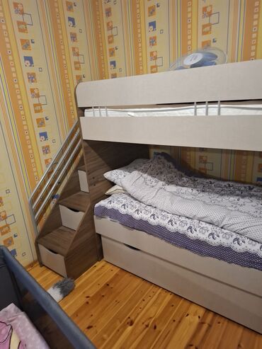 İkimərtəbəli uşaq çarpayıları: Oğlan və qız üçün, Çarpayı, Matras ilə, Siyirməli — 1