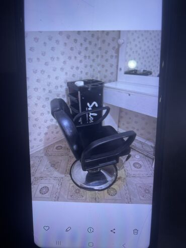 салон ош: Продаю парикмахерское кресло.
мойка
Состояние хорошое👌👌☺️