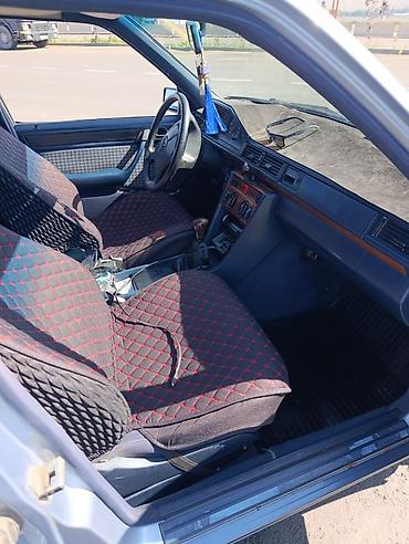 124 купе: Mercedes-Benz W124: 1990 г., Седан — 5