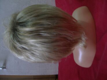 Perike i klipse: Kratka šatirana perika Perika je korištena. Nema etiketu o sastavu — 6