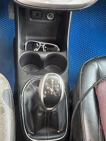 Chevrolet: Chevrolet Spark: 2016 г., 1 л, Робот, Бензин, Хэтчбэк — 15