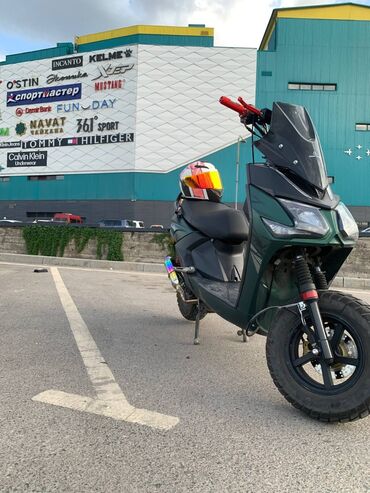скутер на ходу: Скутер Honda, 150 куб. см, Бензин, Б/у