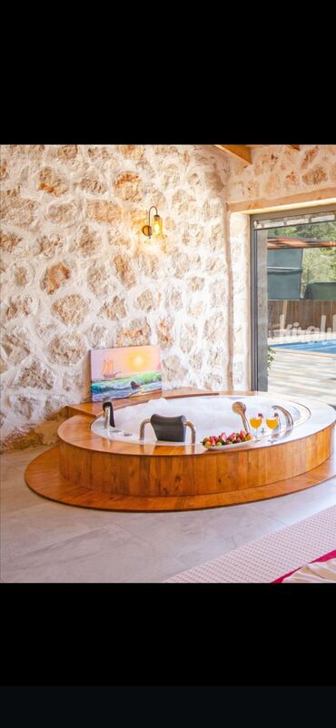 Cakuzi vannalar: Yeni Cakuzi vanna Motorlu, Ödənişli çatdırılma — 15