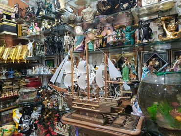 Gəmi modelləri: Taxta yelkənli gəmi maketi tam ağacdan əl işidir; gövdə, güverte və — 24