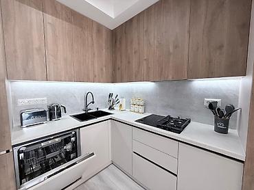 Посуточная аренда квартир: 3 комнаты, Душевая кабина, Постельное белье, Кондиционер — 5