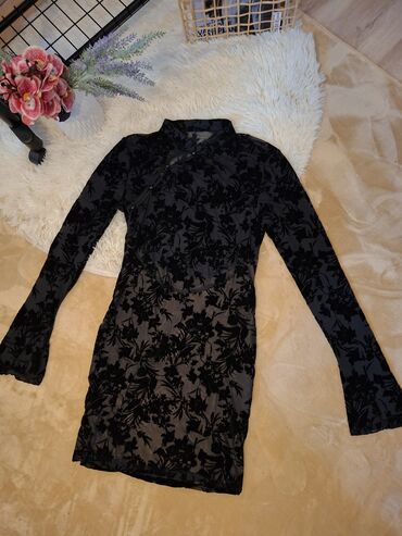 iznajmljivanje haljina laura – слике: S (EU 36), color - Black, Cocktail, Long sleeves