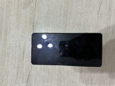 подставка для телефонов: Poco F4 GT, Б/у, 128 ГБ, цвет - Серебристый, 2 SIM