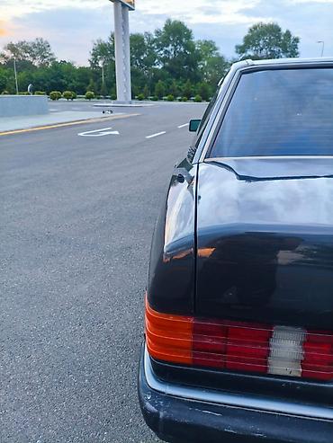 190 satışı: Mercedes-Benz 190 (W201) sedan - Kuzov: 4 qapılı sedan, qara rəng - — 6