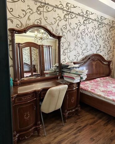 3 комнаты, 70 м², Сталинка, 2 этаж, Евроремонт