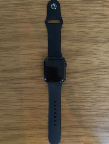 корпус для пе: Продаются оригинальные часы Aplle watch se1. часы работают идеально