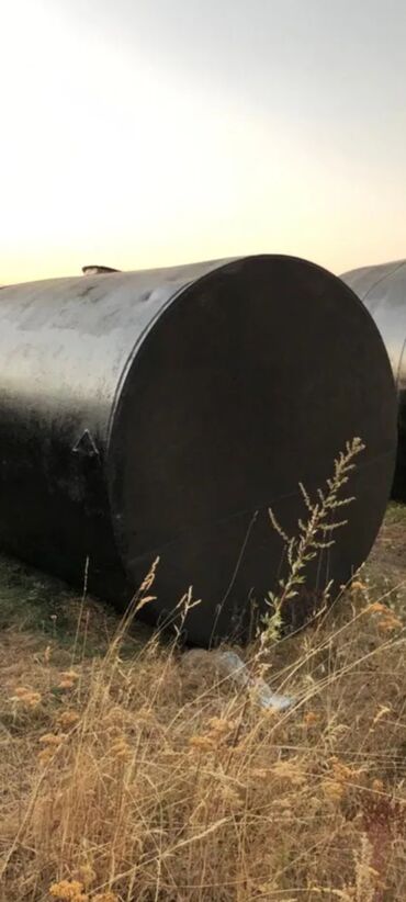Baklar və çənlər: Bak, Metal, 10000 l l