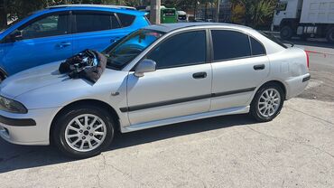 авто в рассрочка: Mitsubishi Carisma: 2002 г., 1.6 л, Механика, Бензин, Хэтчбэк