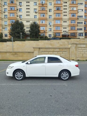 Toyota: Toyota Corolla: 1.6 l | 2006 il Sedan — 6