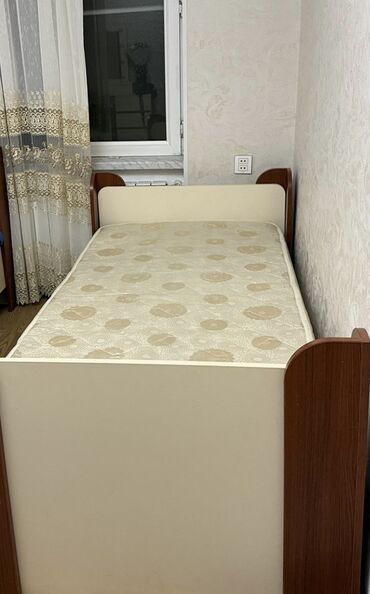 1 kub taxta nece kvadratdir: Односпальная кровать, Без подьемного механизма, С матрасом, Без выдвижных ящиков