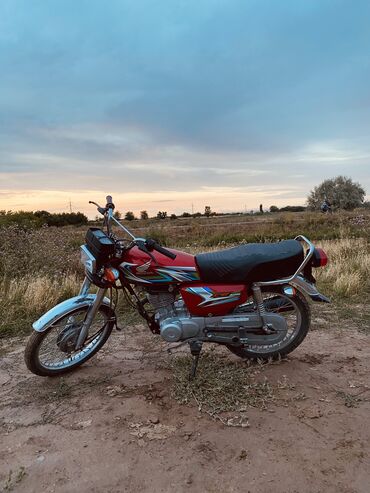 зид мото: Классический мотоцикл Honda, 125 куб. см, Бензин, Взрослый, Б/у