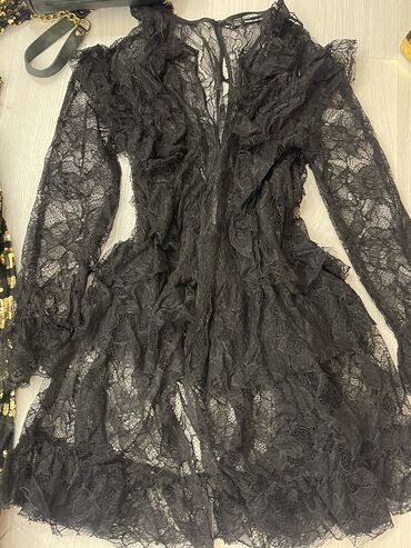 Ziyafət donları: Vılur ustunde biserli paltar zaradan alınıb,sumka tezedi — 5