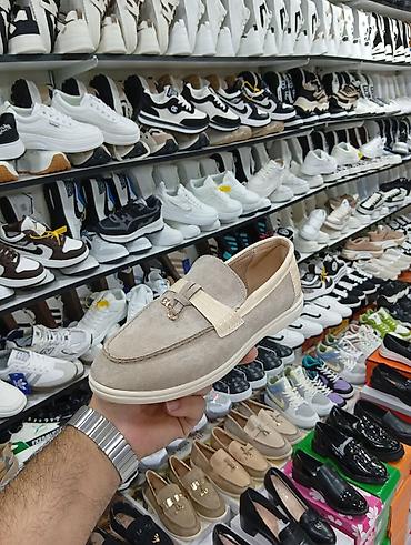 Krasofkalar və idman ayaqqabıları: Unisex gündəlik idman ayaqqabıları – müxtəlif modellər və rənglər — 4