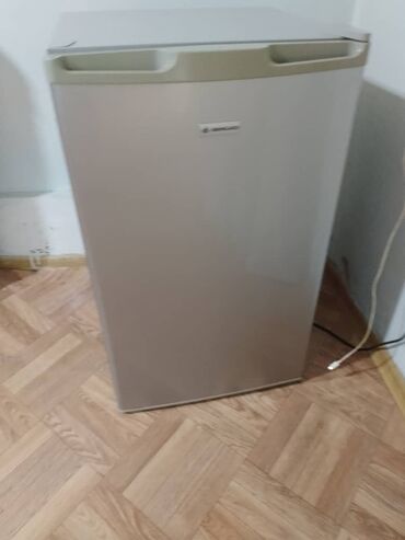 продам бу стиральную машину: Почти новый в сером цвете