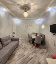 Uzunmüddətli kirayə mənzillər: Menzil Neftcilerde yerlewir Kapital Bankin yaninda 5 mertebenin 2ci -da lalafo.az — 3 Uzunmüddətli kirayə mənzillər: Menzil Neftcilerde yerlewir Kapital Bankin yaninda 5 mertebenin 2ci — 3