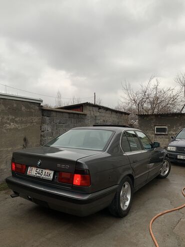 bmw 5 серия 520i kat: BMW 5 series: 1989 г., 2 л, Механика, Бензин, Седан