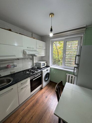 ищу квартиру дордой рынок рядом: 2 комнаты, 44 м², 104 серия, 2 этаж, Евроремонт