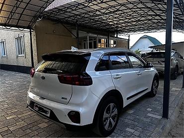Kia: Kia Niro: 2021 г., 1.6 л, Вариатор, Гибрид, Кроссовер — 13