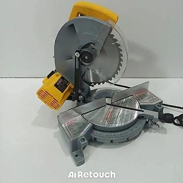 elektrik misar: Elektrik gönüyənin (miter saw) təsviri - Gucu: Şəbəkə ilə işləyən — 2