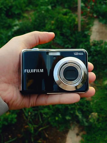 Фотоаппараты: Fujifilm fotoaparat. yaddaş kartı və şəkilləri köçürmək üçün kabeli — 1