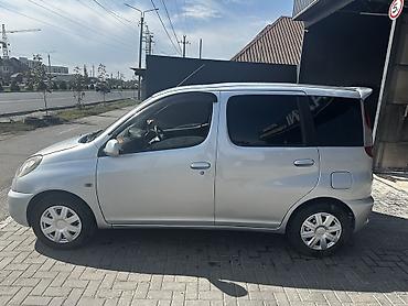 GAC: Toyota Funcargo: 2002 г., 1.3 л, Автомат, Бензин, Вэн/Минивэн — 2