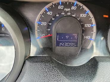 fit 2012: Honda Fit: 2011 г., Автомат, Бензин, Хэтчбэк — 3