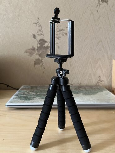 ucuz video kamera: Balaca tripod. Telefon və ya kamera üçün (çox ağır kameranı saxlamaz)