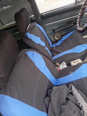 Audi: Audi 100: 1979 г., Седан — 10